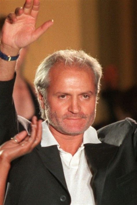 50 Powerful Photos Taken After Gianni Versace's 1997 Murder.